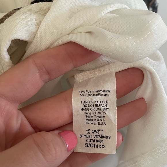 PinkBlush Petite White Floral Maternity Dress - Picture 4 of 4